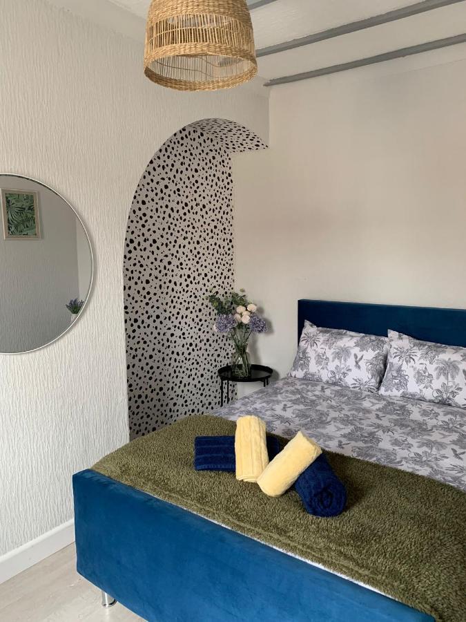 House Of Cosy Dots Villa Northampton Bagian luar foto