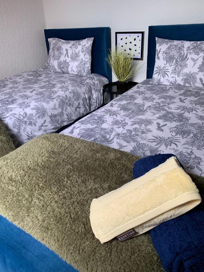 House Of Cosy Dots Villa Northampton Bagian luar foto